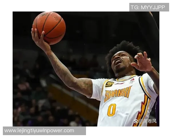 布鲁斯布朗替补表现低迷23分钟仅得2篮板未能得分