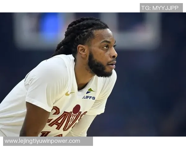 加兰半场表现出色8投4中贡献12分1板6助3断助队争胜